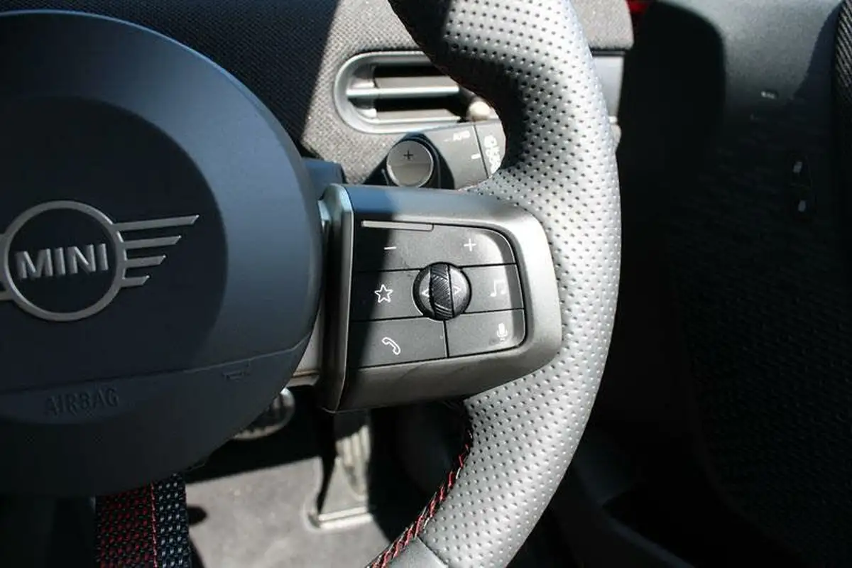 2025-mini-cooper-20-john-cooper-works-hatchback-3d-auto-big-30