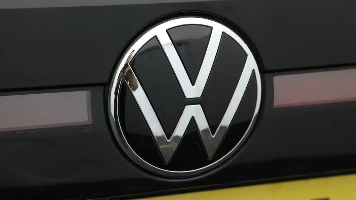 2022-volkswagen-t-cross-10-tsi-black-edition-110ps-dsg-big-32
