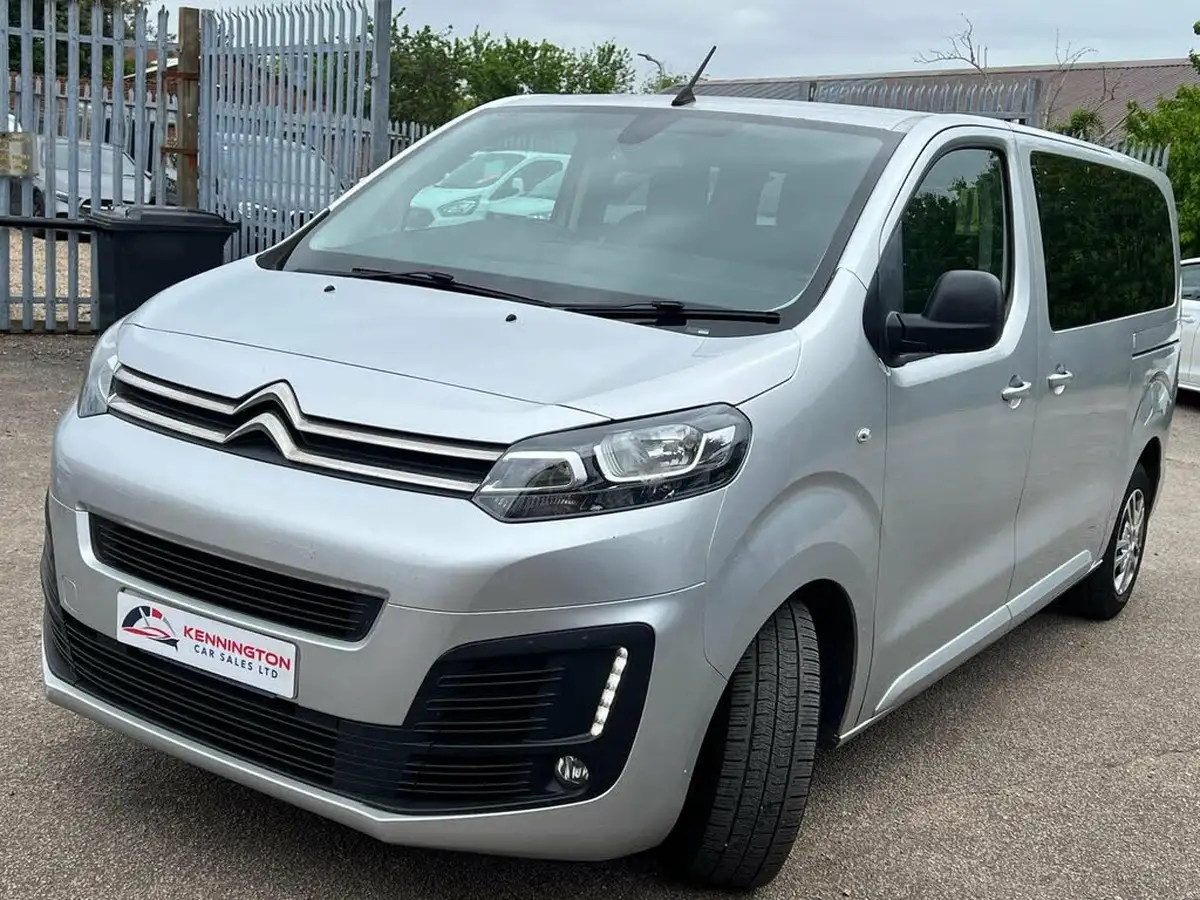 2019-citroen-spacetourer-15bluehdi-business-m-big-8