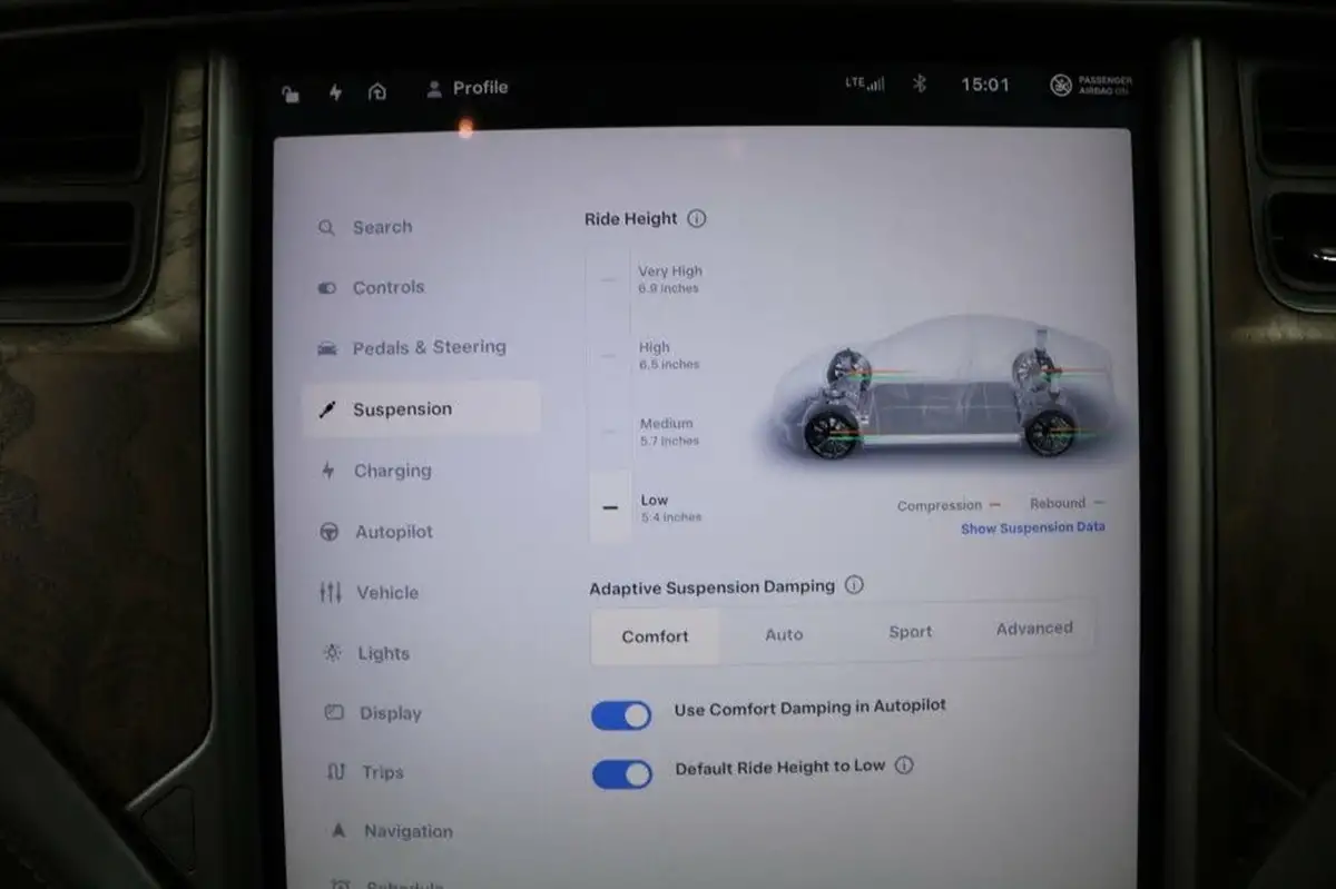 2020-tesla-model-s-e-long-range-big-52