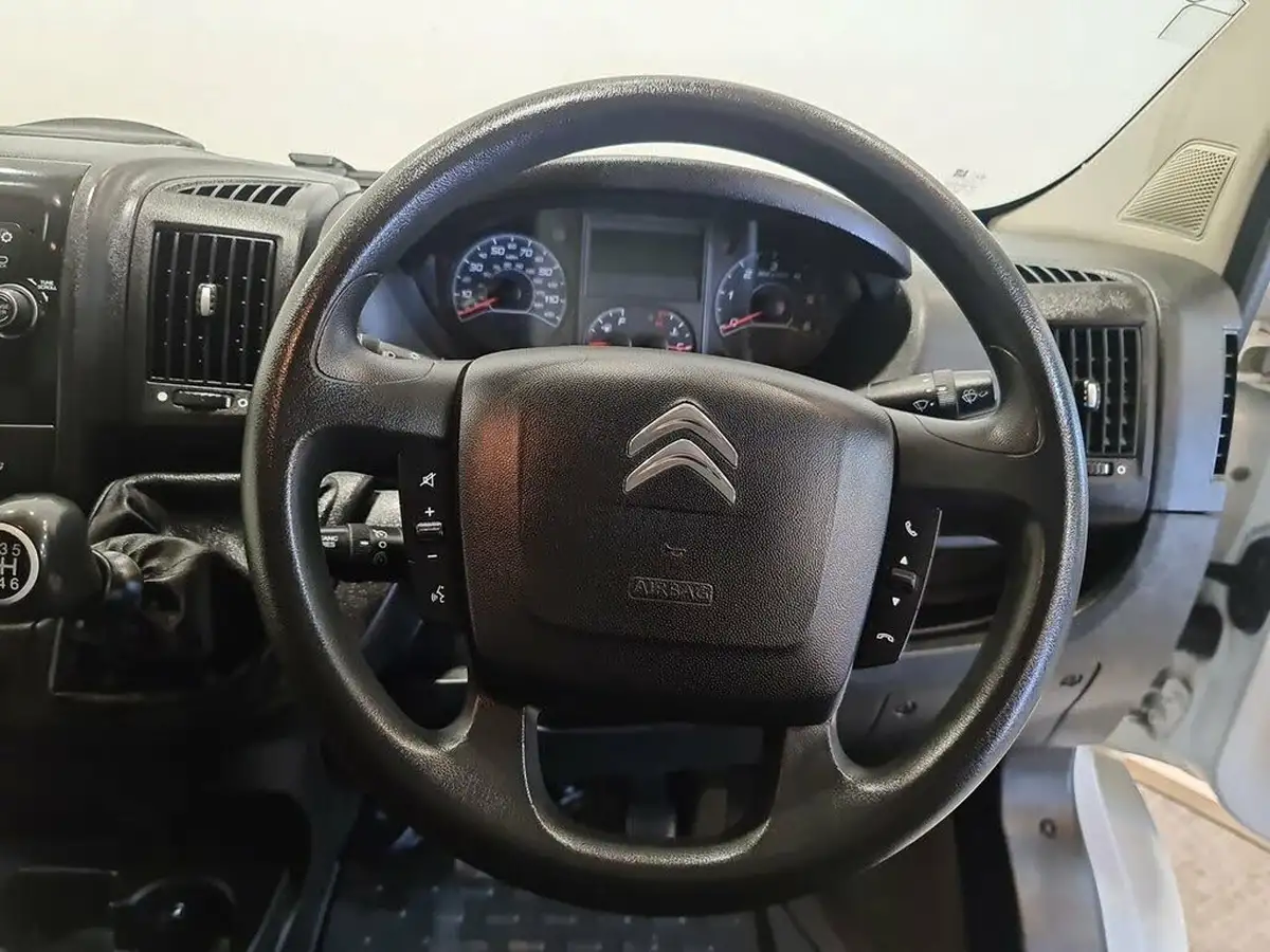 2019-citroen-relay-20bluehdi-35-l2h1-enterprise-big-21