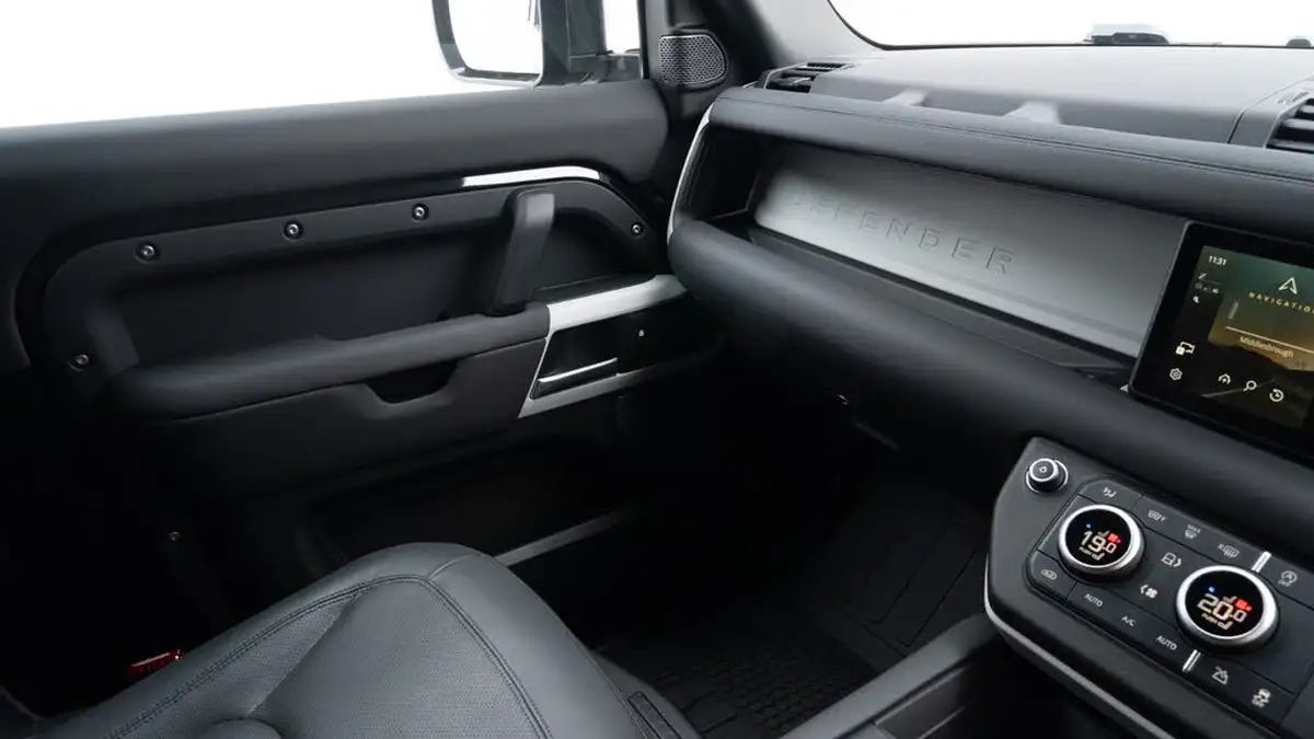 2023-land-rover-90-defender-30-d250-hard-top-se-90-2997cc-big-27