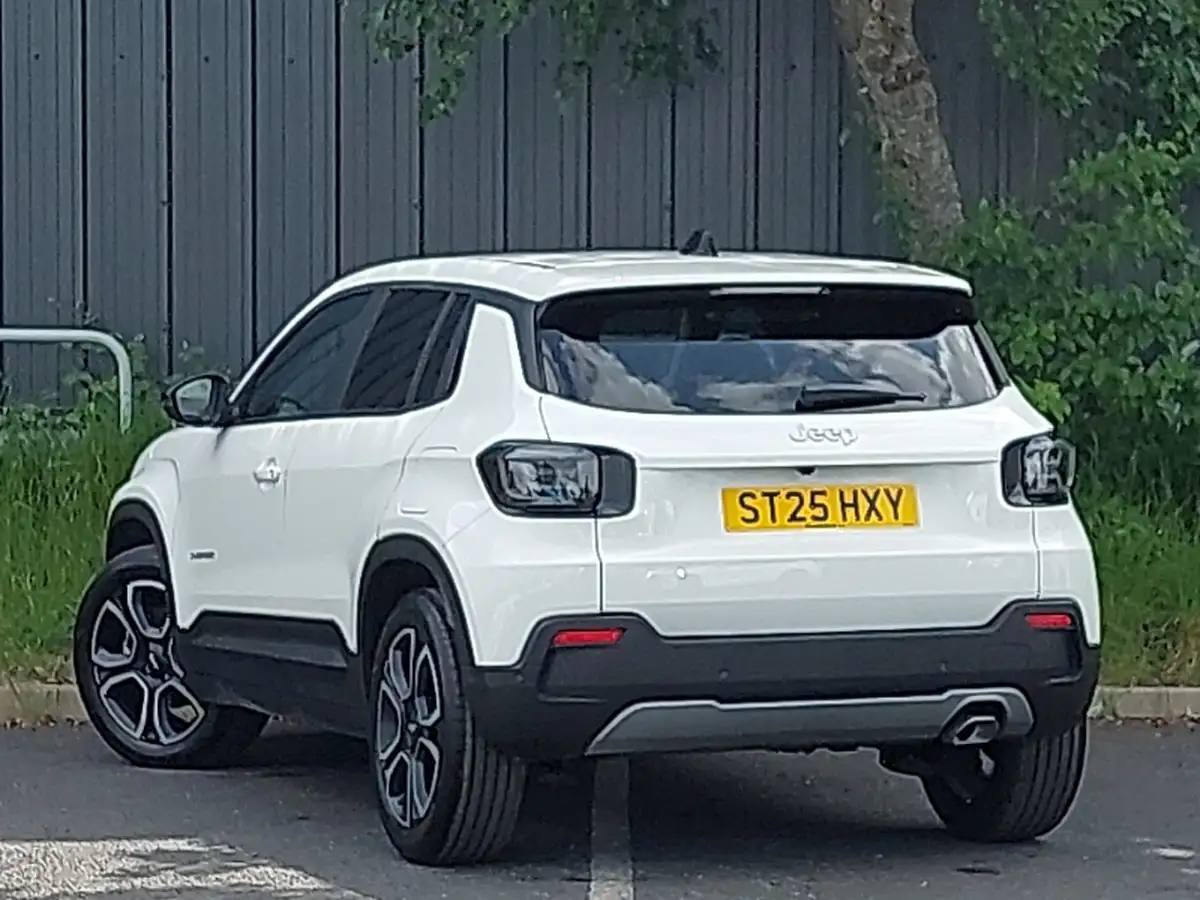 2025-jeep-avenger-12-gse-summit-big-1