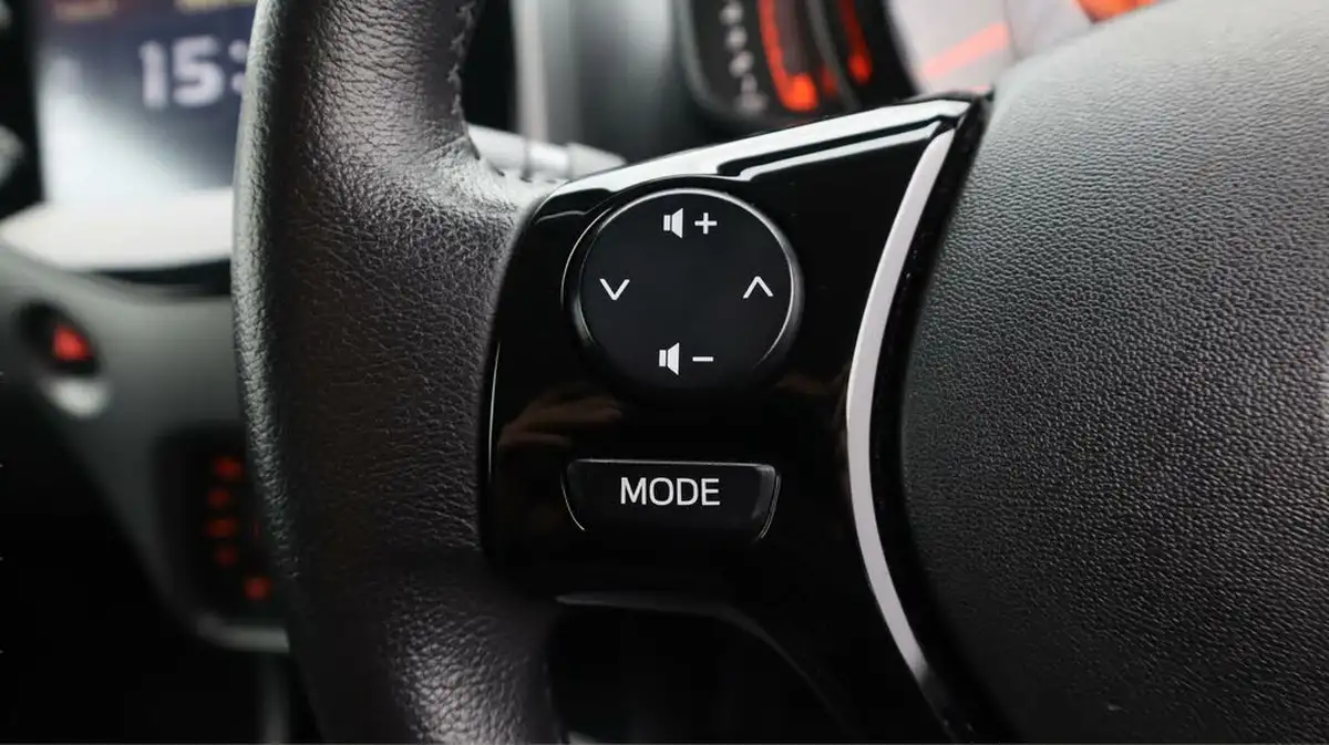 2020-toyota-aygo-10-vvt-i-x-trend-big-23