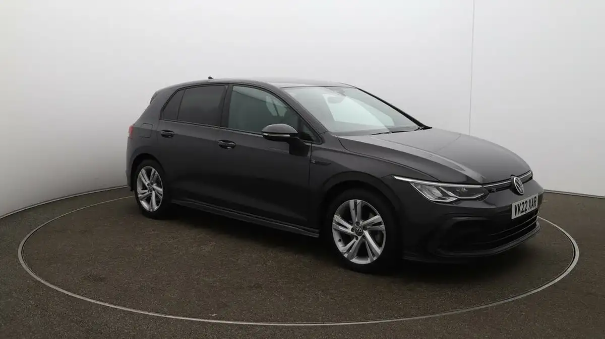 2022-volkswagen-golf-15-etsi-r-line-150ps-hatchback-big-37