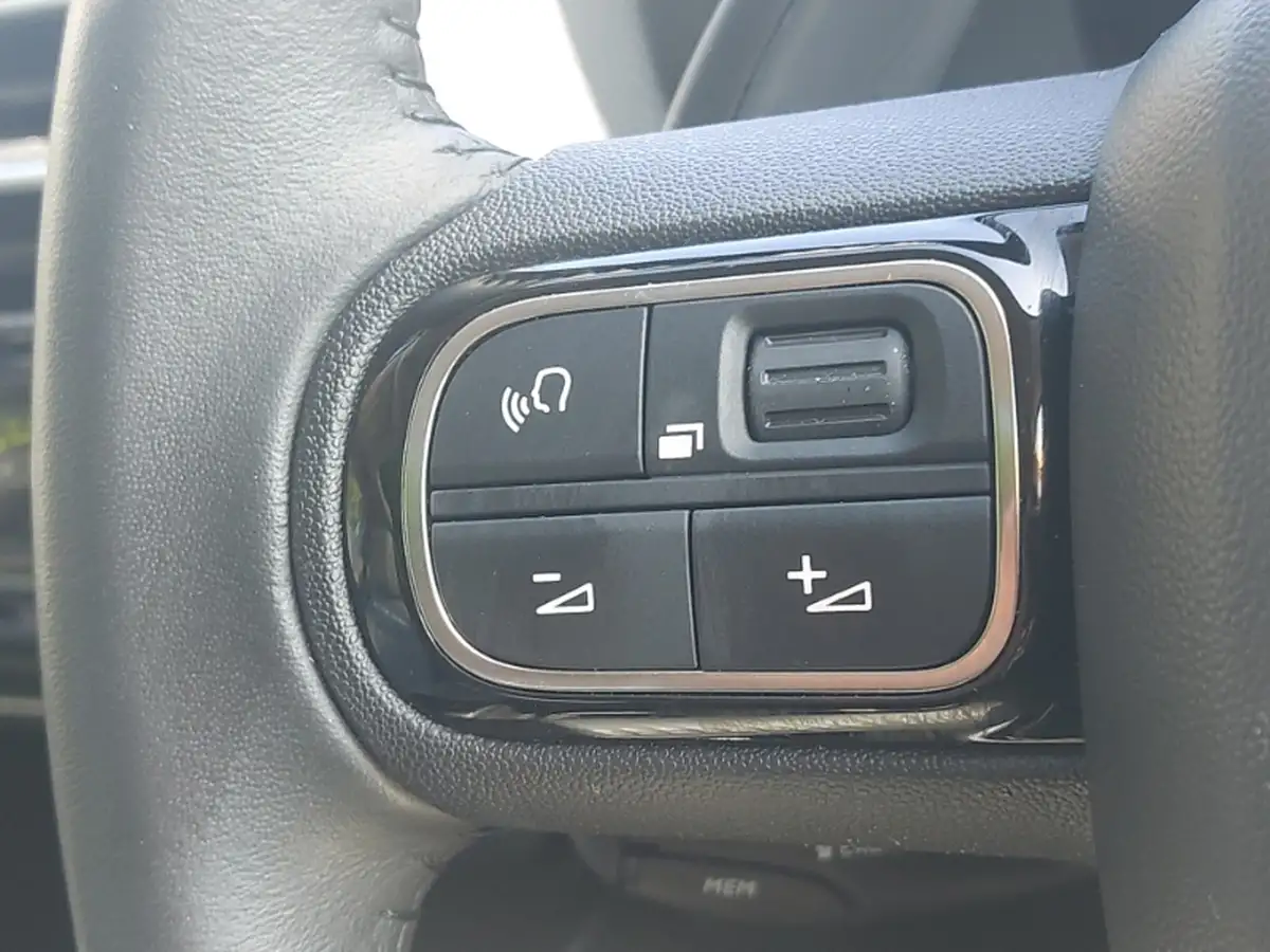 2024-citroen-c5-aircross-12-puretech-e-series-big-12