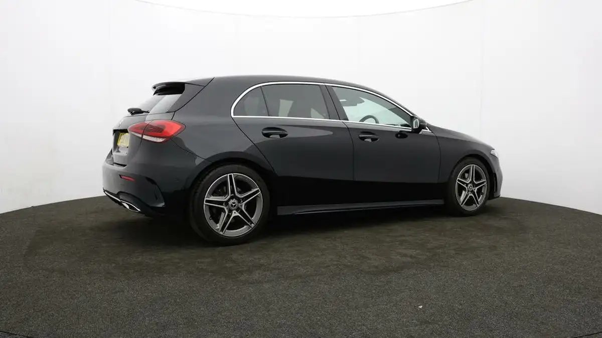2019-mercedes-benz-a-class-13-a200-amg-line-executive-hatchback-5d-7g-dct-big-32