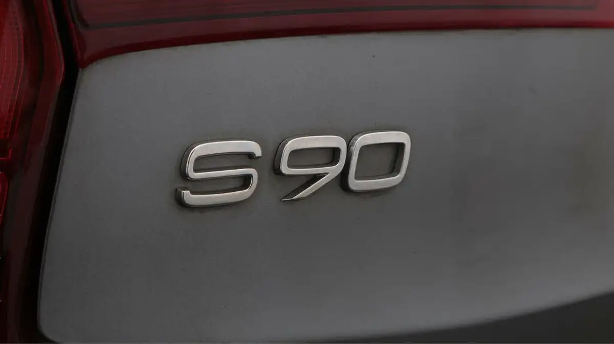 2020-volvo-s90-20-t4-r-design-plus-big-20