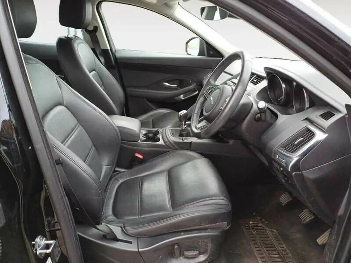 2019-jaguar-e-pace-20-i4d-s-big-3