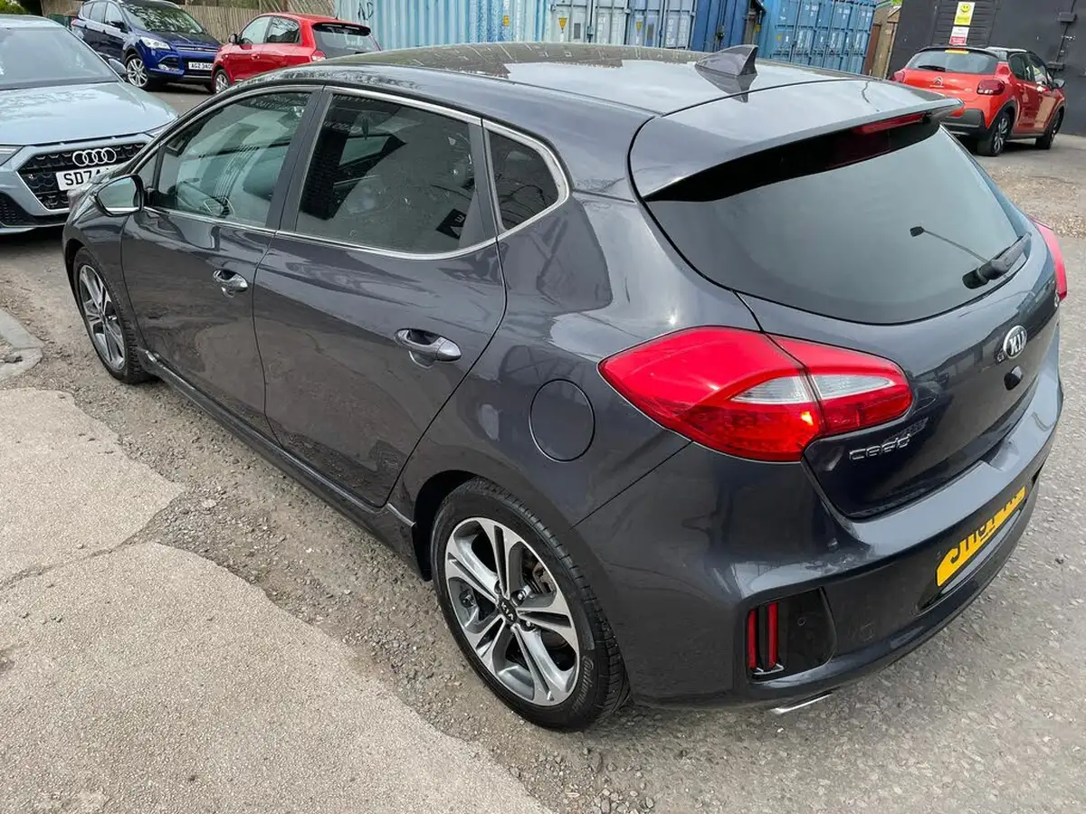 2018-kia-ceed-16crdi-gt-line-hatchback-1582cc-big-5