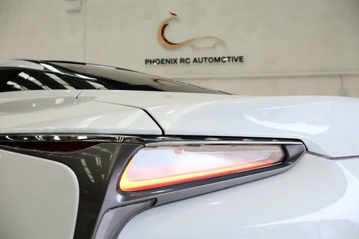 2017-lexus-lc-500-50-big-10