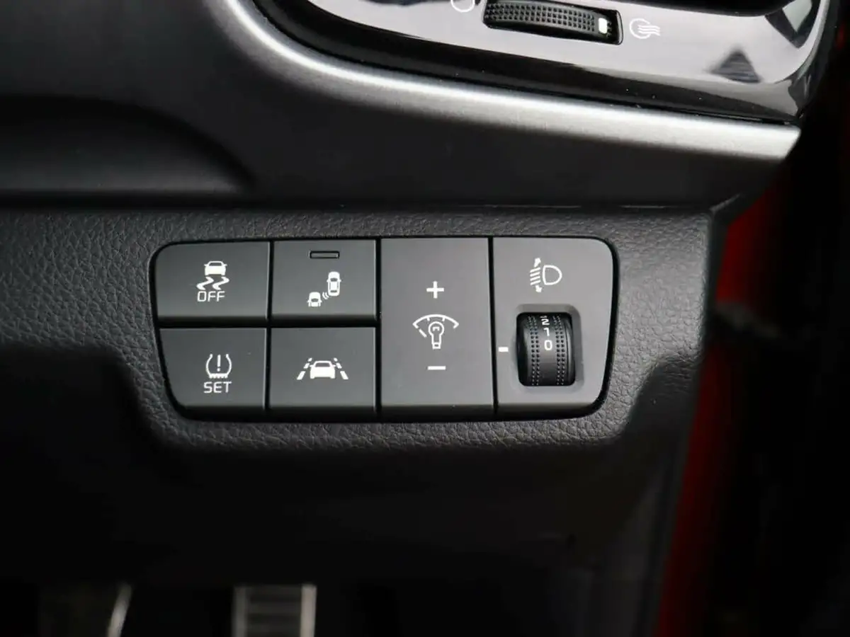 2019-kia-stonic-10-t-gdi-4-big-47