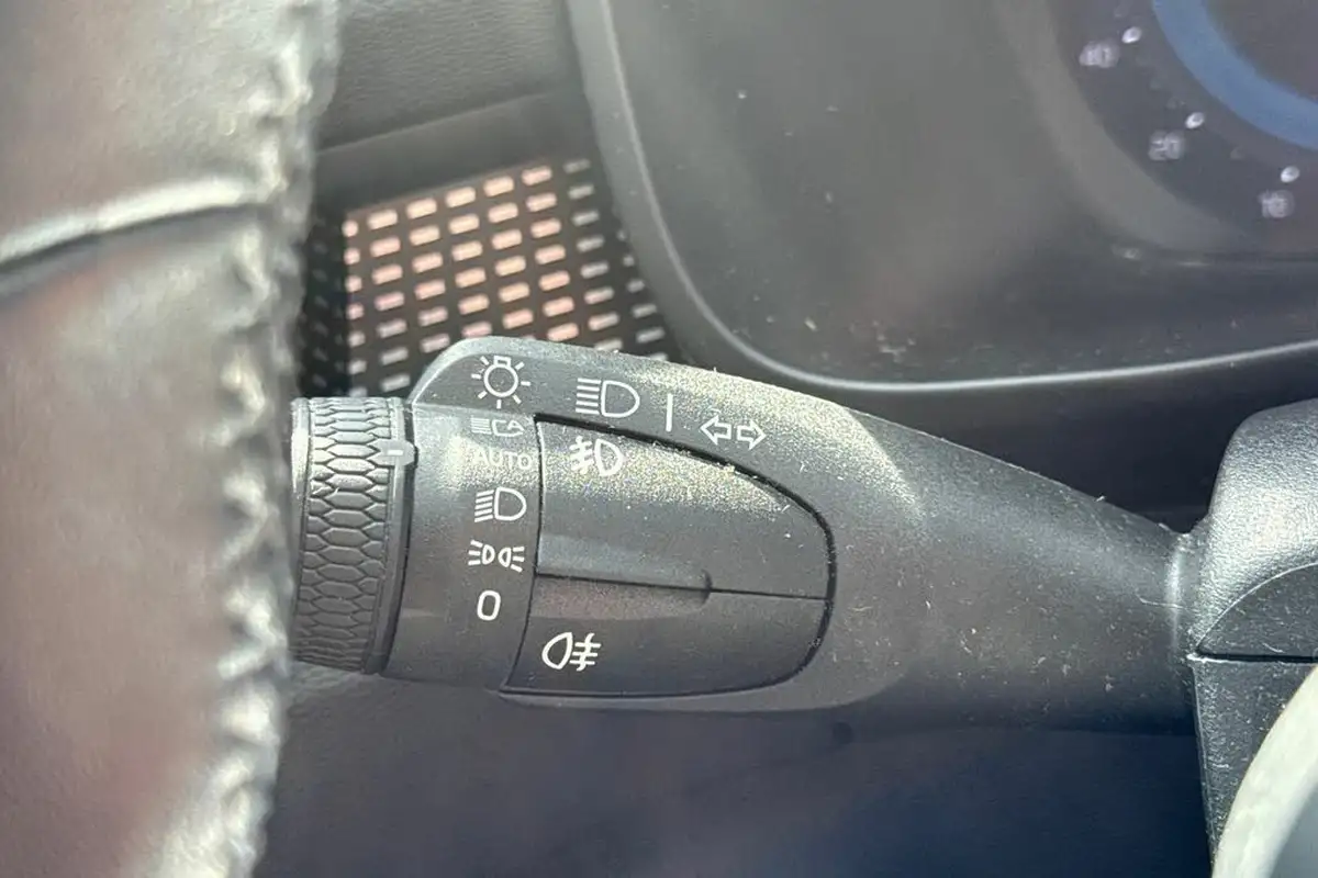 2021-volvo-xc40-e-twin-recharge-big-28