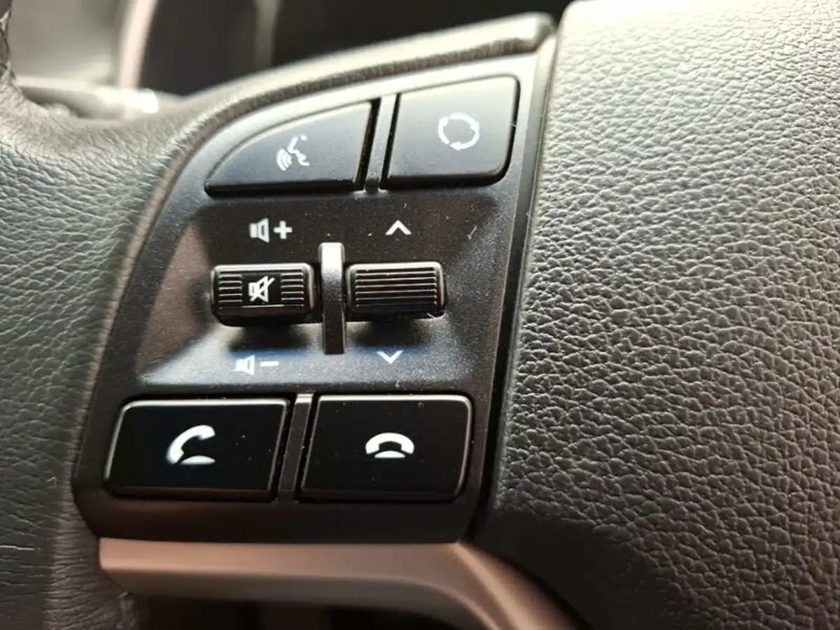2019-hyundai-tucson-16-gdi-se-nav-big-17