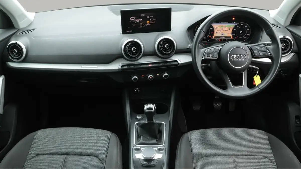2022-audi-q2-15-35-tfsi-sport-big-13