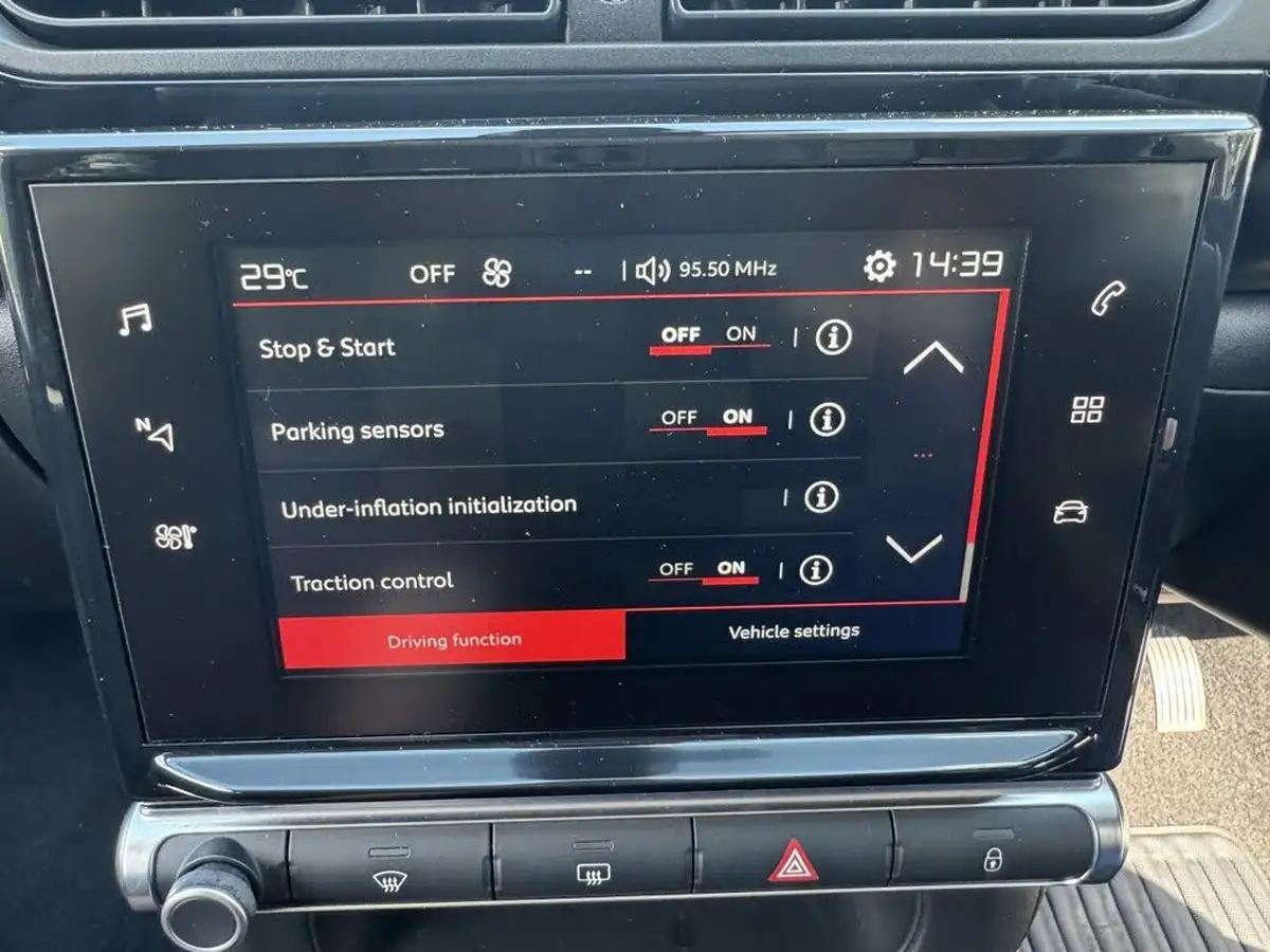 2017-citroen-c3-16bluehdi-flair-big-62