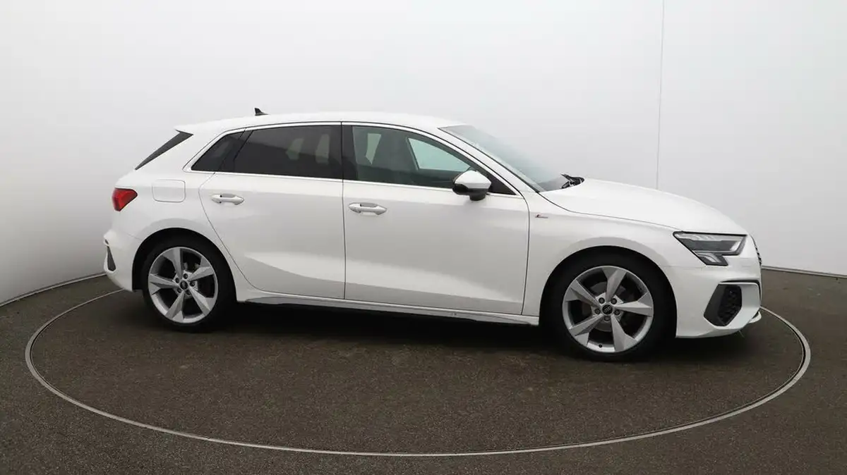 2022-audi-a3-15-35-tfsi-s-line-sportback-5d-tronic-big-46