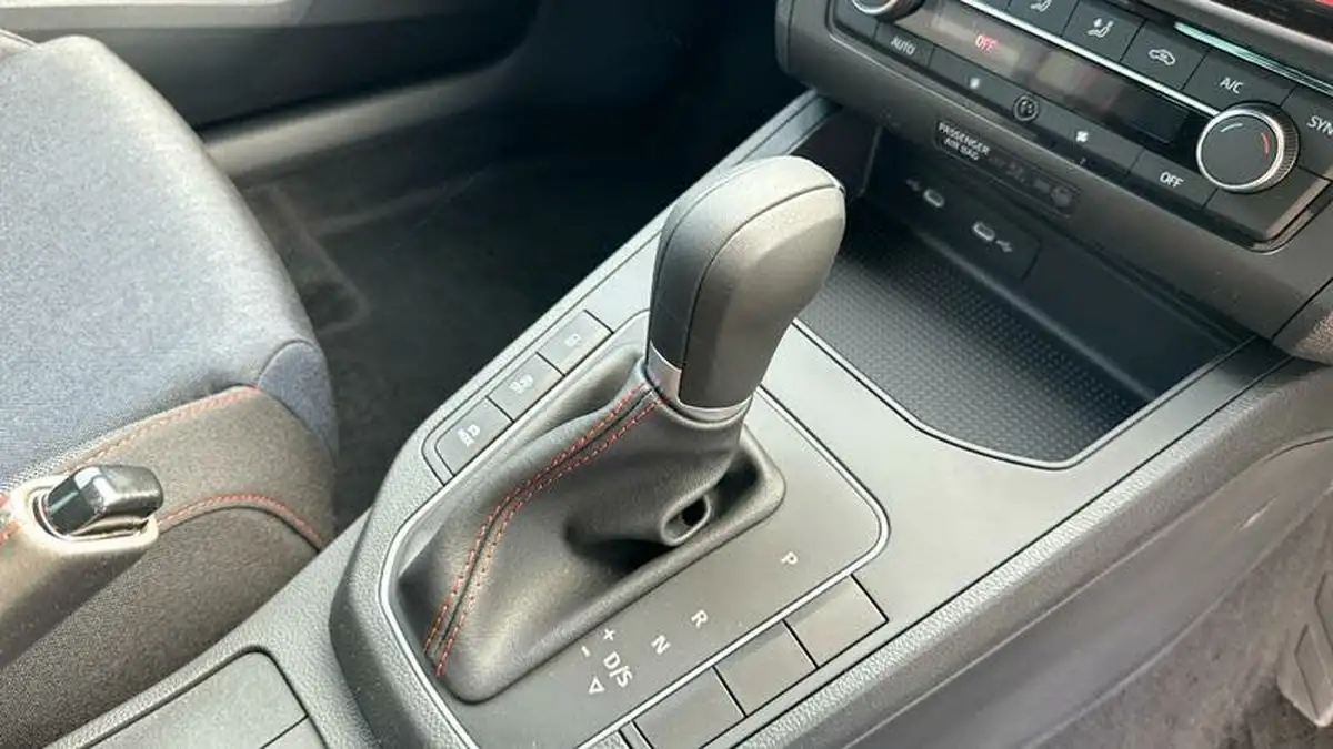 2025-seat-ibiza-10-tsi-fr-115ps-dsg-big-23
