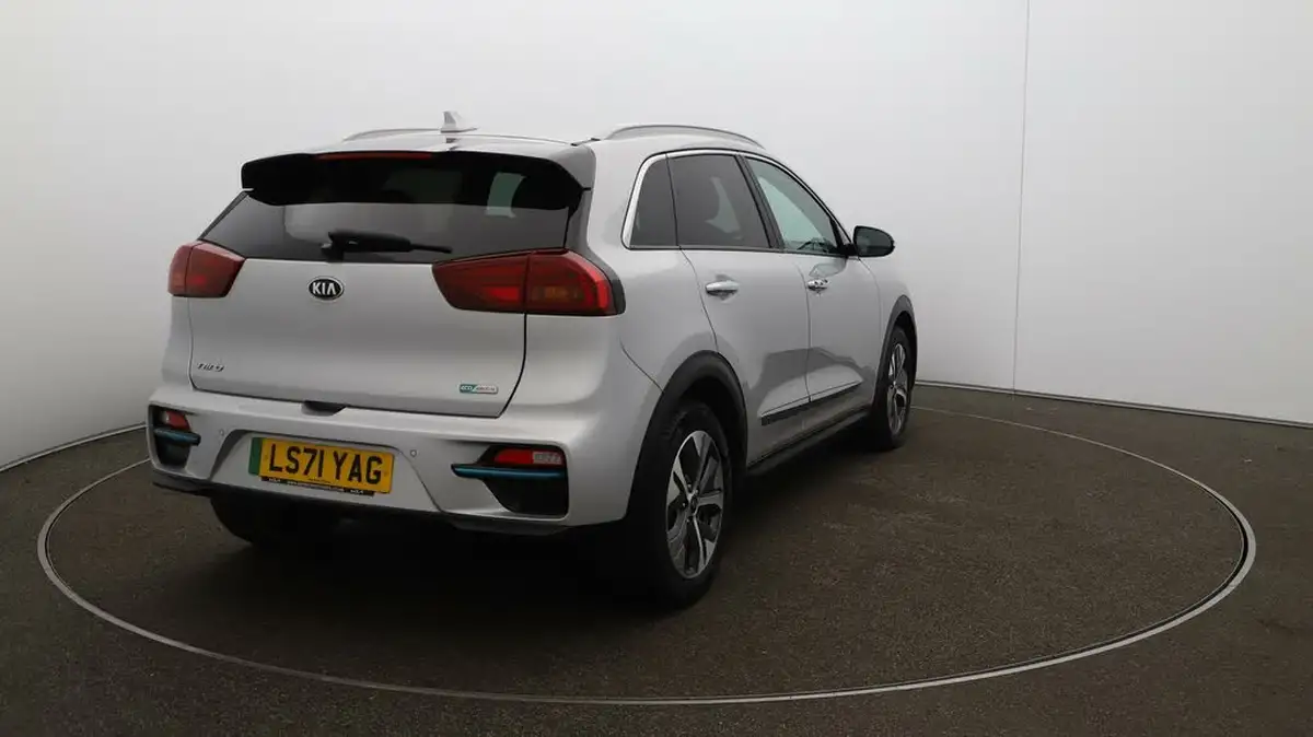 2021-kia-e-niro-ev-4-big-58