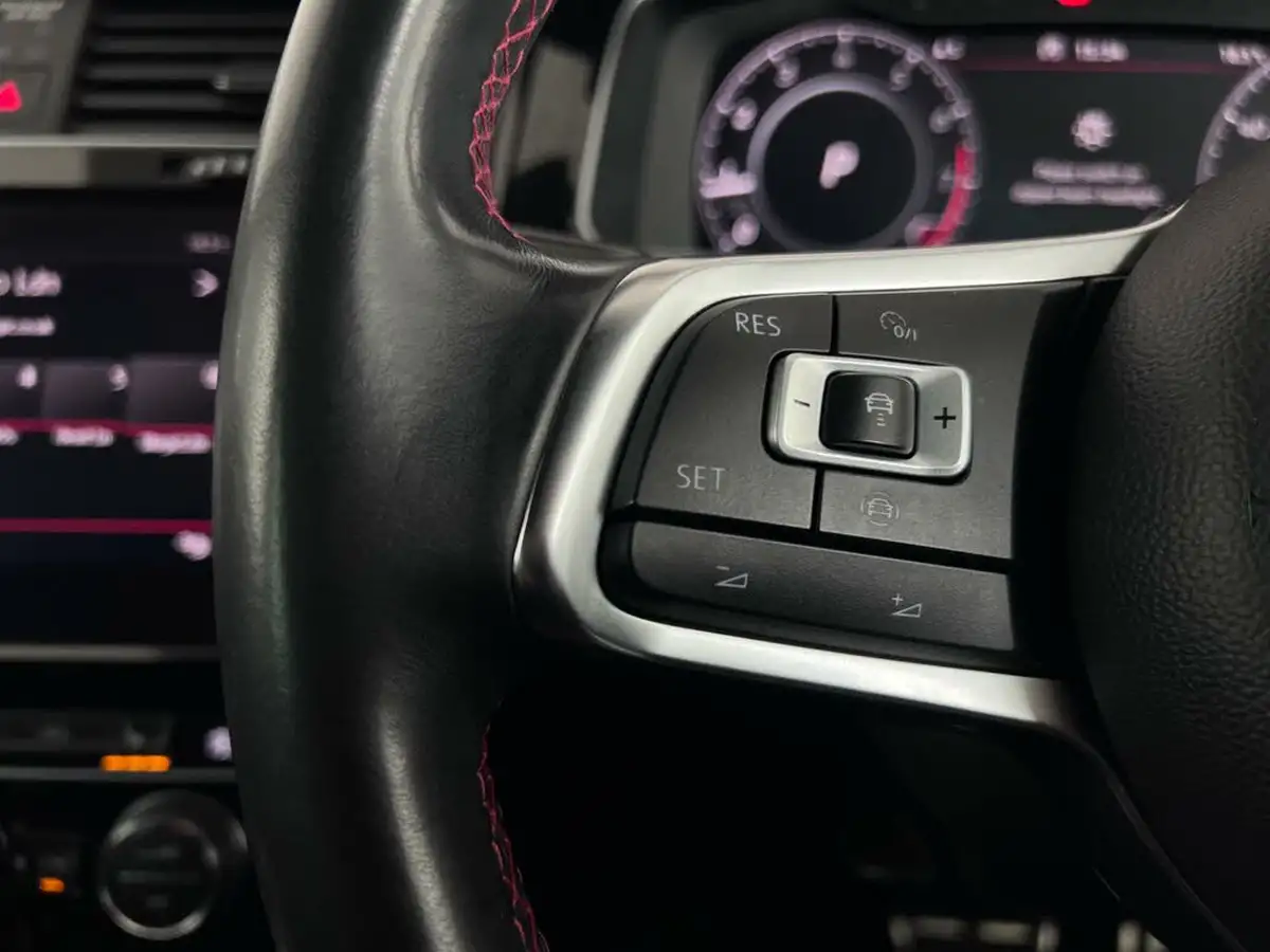 2019-volkswagen-golf-20-tsi-gti-performance-5d-dsg-big-23