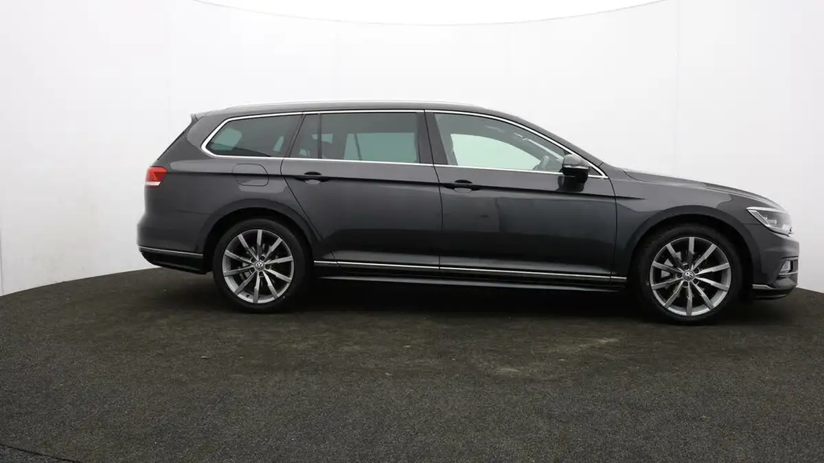 2018-volkswagen-passat-20tdi-r-line-150ps-ss-estate-5d-dsg-big-38