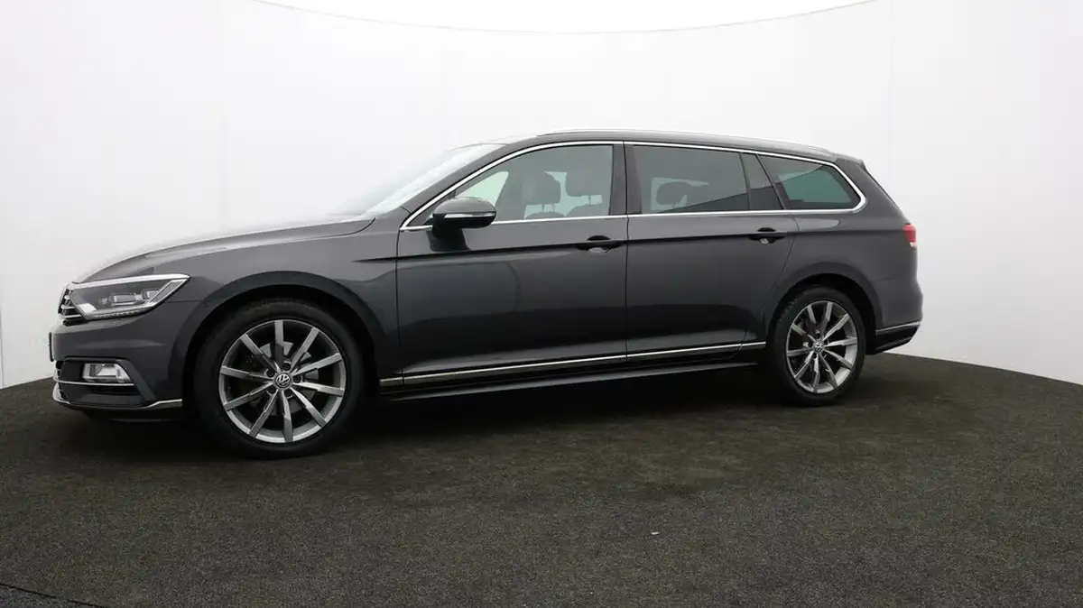 2018-volkswagen-passat-20tdi-r-line-150ps-ss-estate-5d-dsg-big-62
