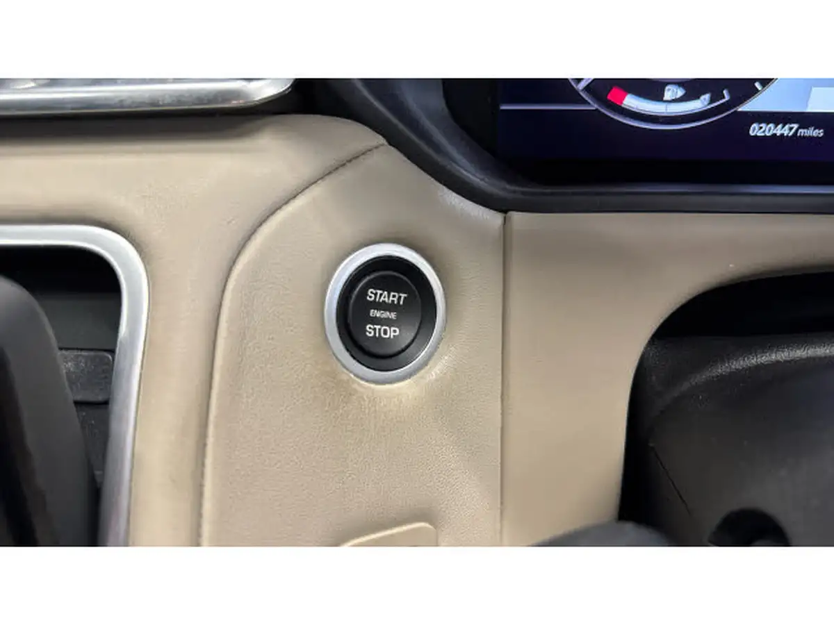 2020-land-rover-range-rover-velar-20-d240-r-dynamic-hse-big-31