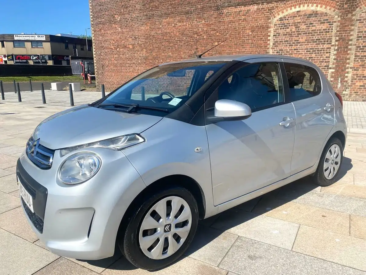 2015-citroen-c1-10-vti-feel-5d-big-2