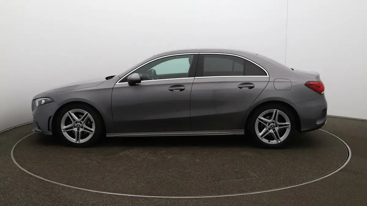 2020-mercedes-benz-a-class-13-a200-amg-line-saloon-4d-7g-dct-big-62