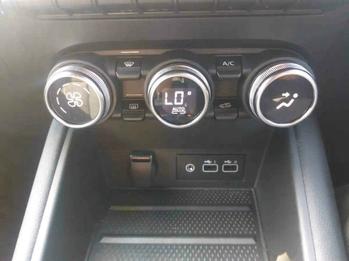 2024-renault-captur-16-e-tech-engineered-145ps-full-big-15