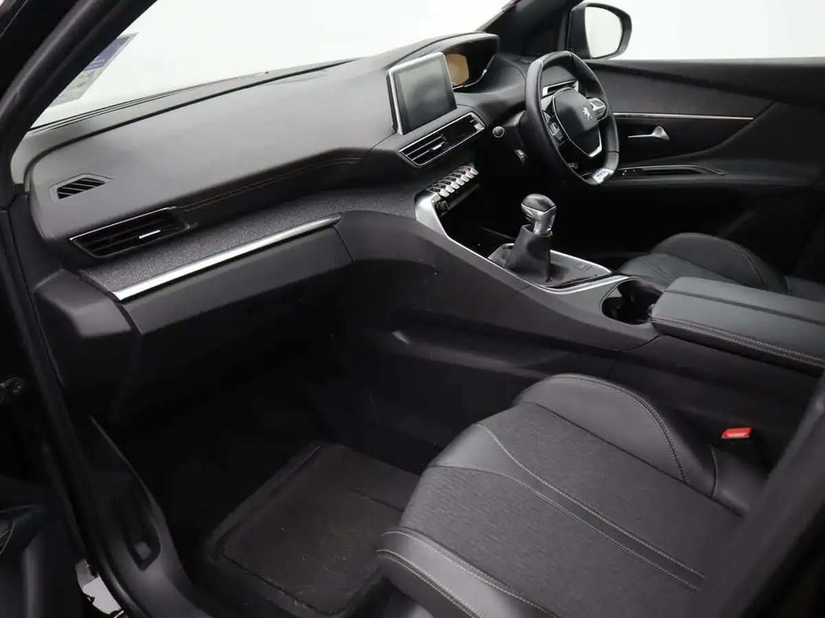 2020-peugeot-3008-suv-12-puretech-gt-line-big-26