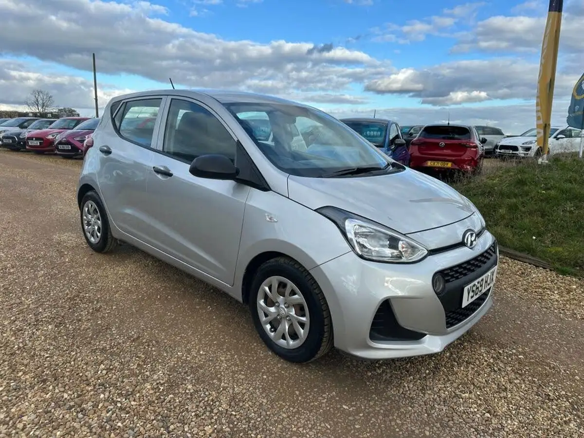 2019-hyundai-i10-10-s-big-5