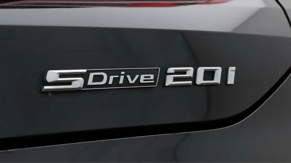 2019-bmw-x2-20-sdrive20i-sport-big-23