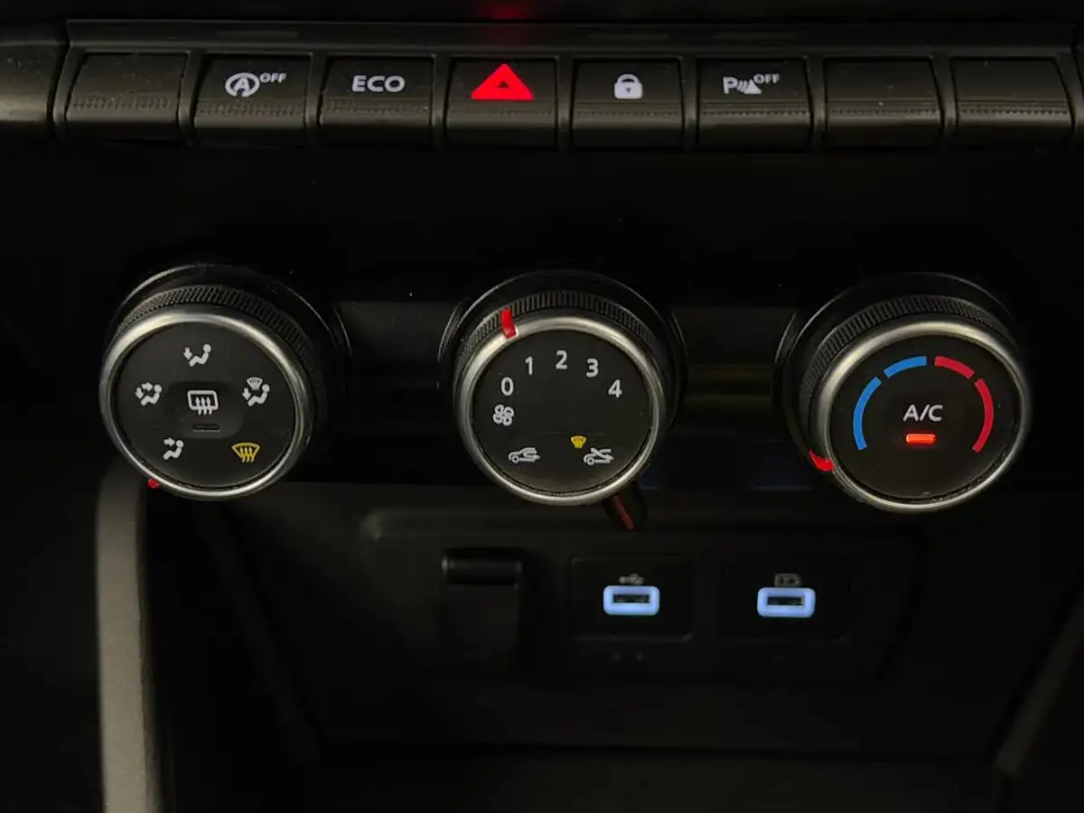 2022-dacia-duster-13-tce-comfort-130hpeu6d-4x2-window-van-big-25