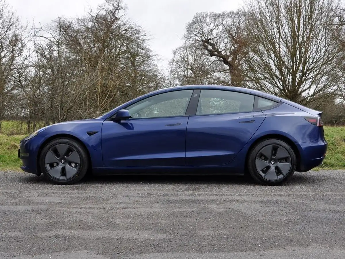 2021-tesla-model-3-e-standard-plus-big-34
