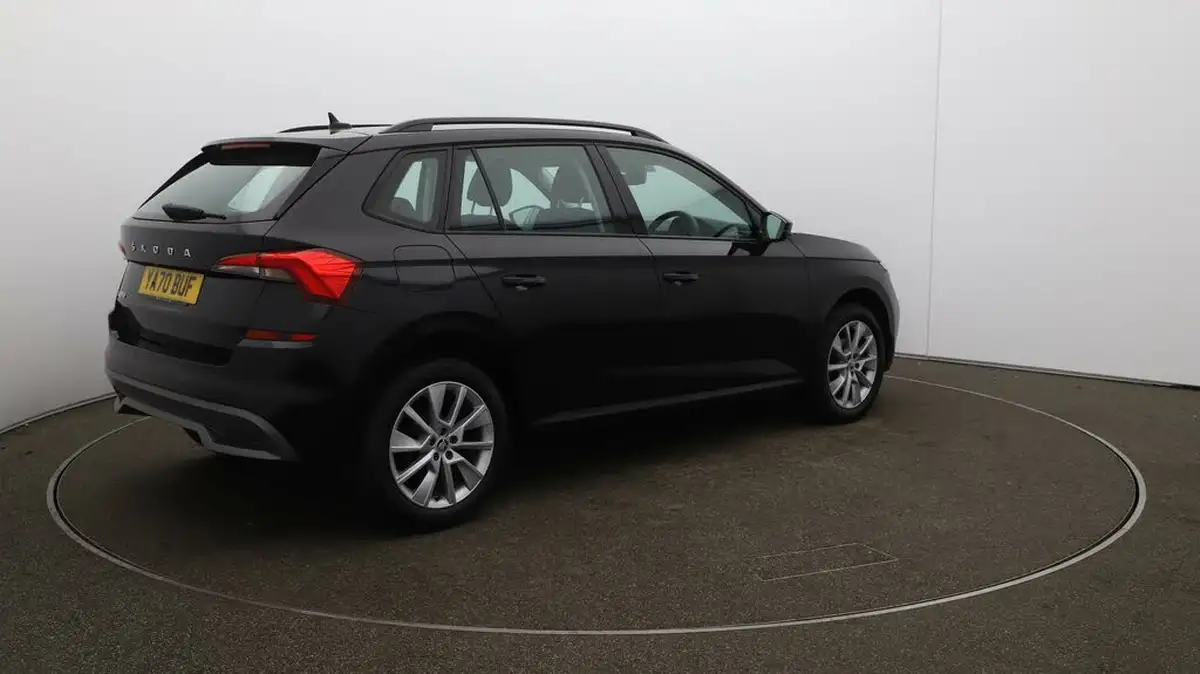 2020-skoda-kamiq-10-tsi-se-95ps-big-52
