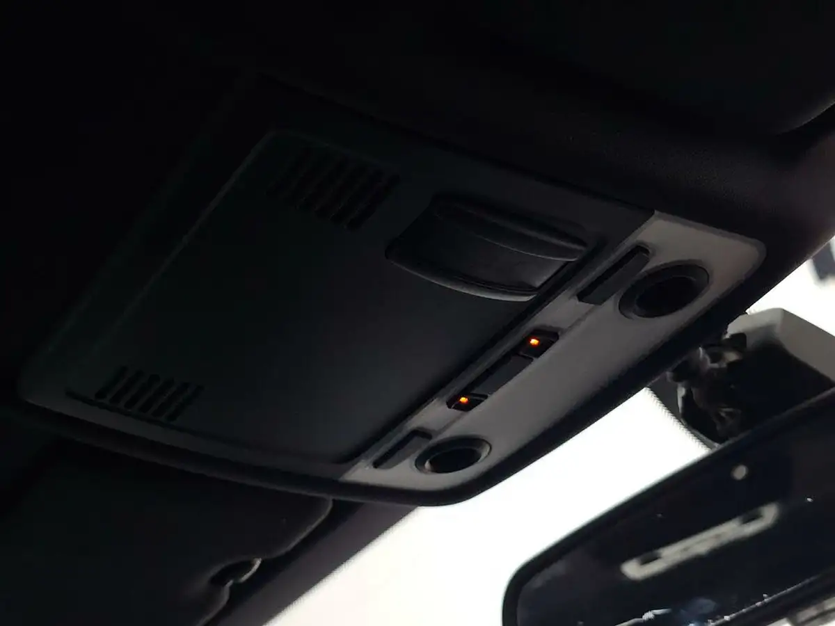 2012-bmw-1-series-20-120i-sport-plus-edition-coupe-big-69