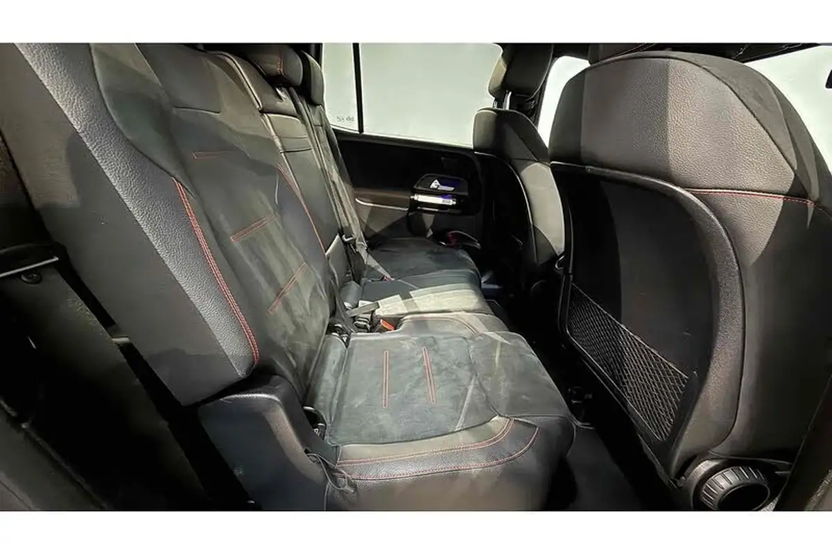 2021-mercedes-benz-glb-class-20d-glb200d-amg-line-premium-4matic-big-39
