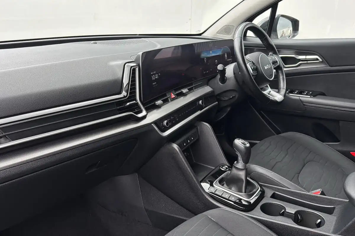 2022-kia-sportage-16-t-gdi-3-148bhp-1598cc-big-10