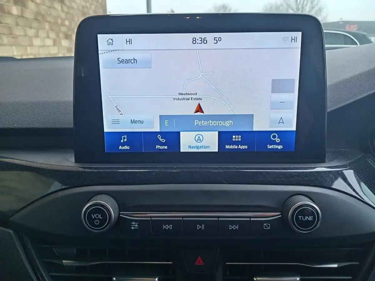 2020-ford-focus-15-st-line-x-hatchback-auto-big-6
