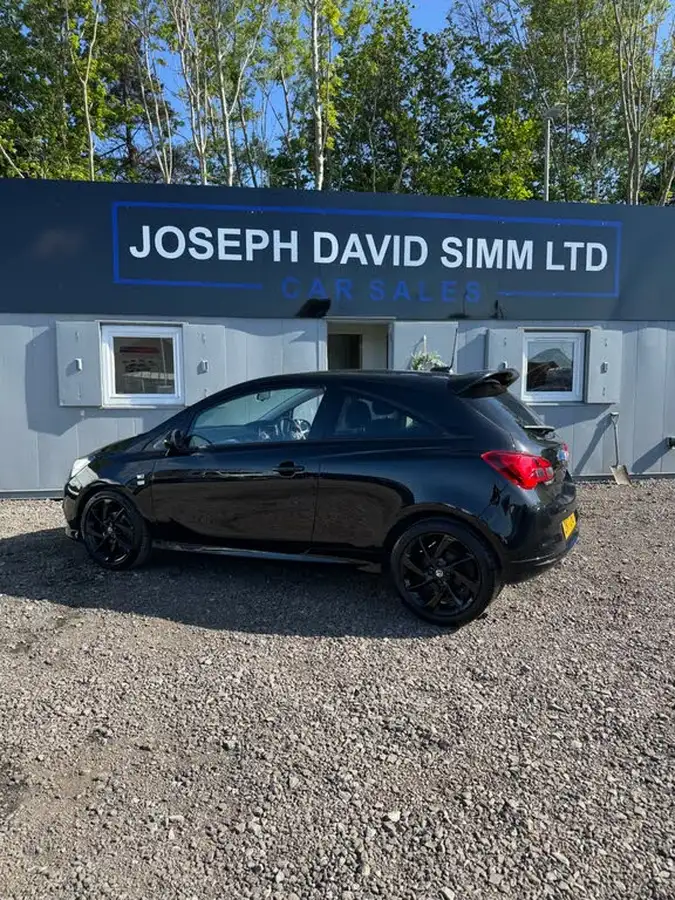 2017-vauxhall-corsa-14i-limited-edition-75ps-ecoflex-3d-big-5