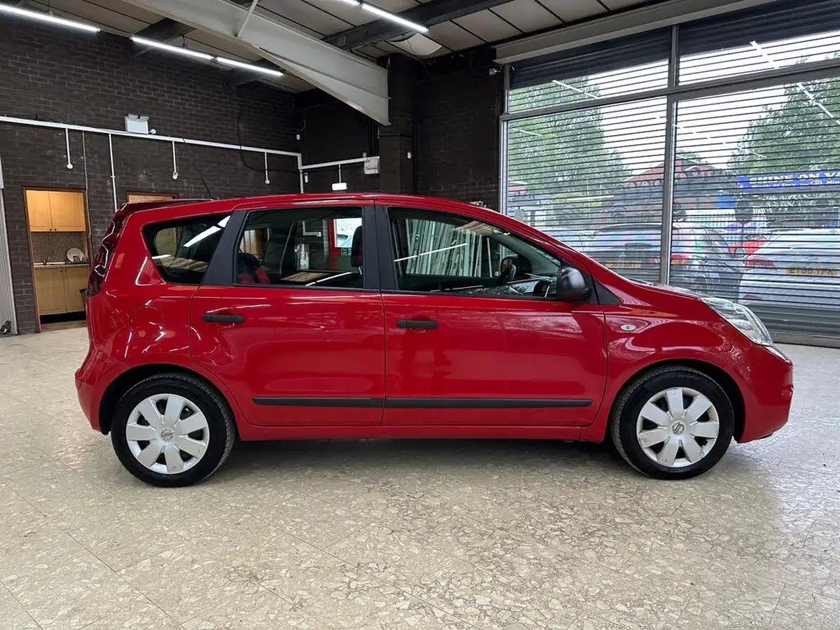 2010-nissan-note-16-visia-auto-big-7