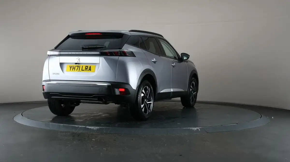 2022-peugeot-2008-suv-12-puretech-allure-premium-100bhp-big-72