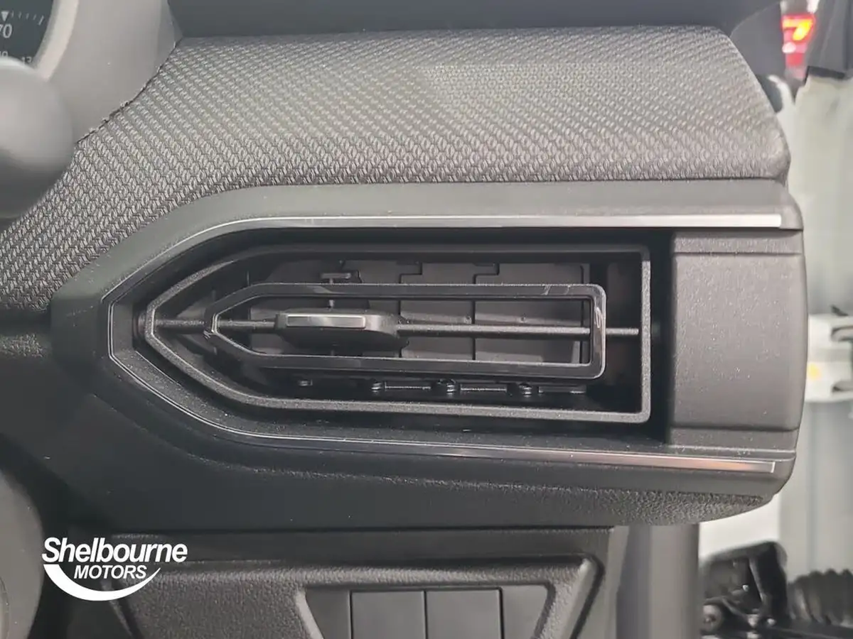 2021-dacia-sandero-10-tce-essential-90bhp-big-26