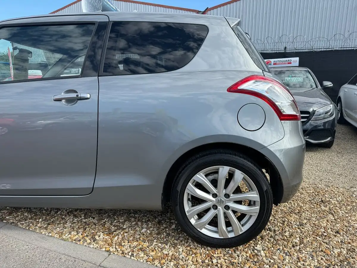 2014-suzuki-swift-12-sz4-94ps-3d-big-20