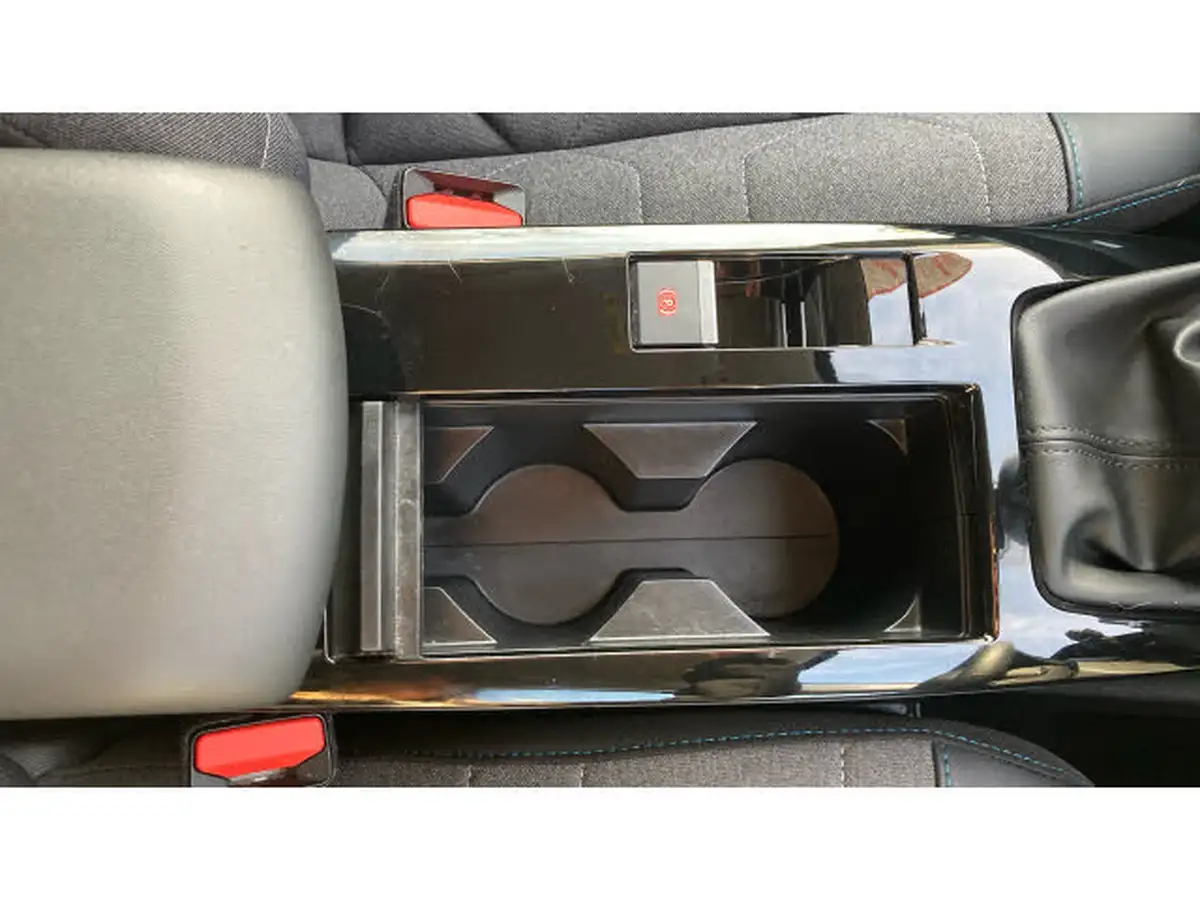 2021-citroen-c4-12-puretech-shine-130ps-big-31
