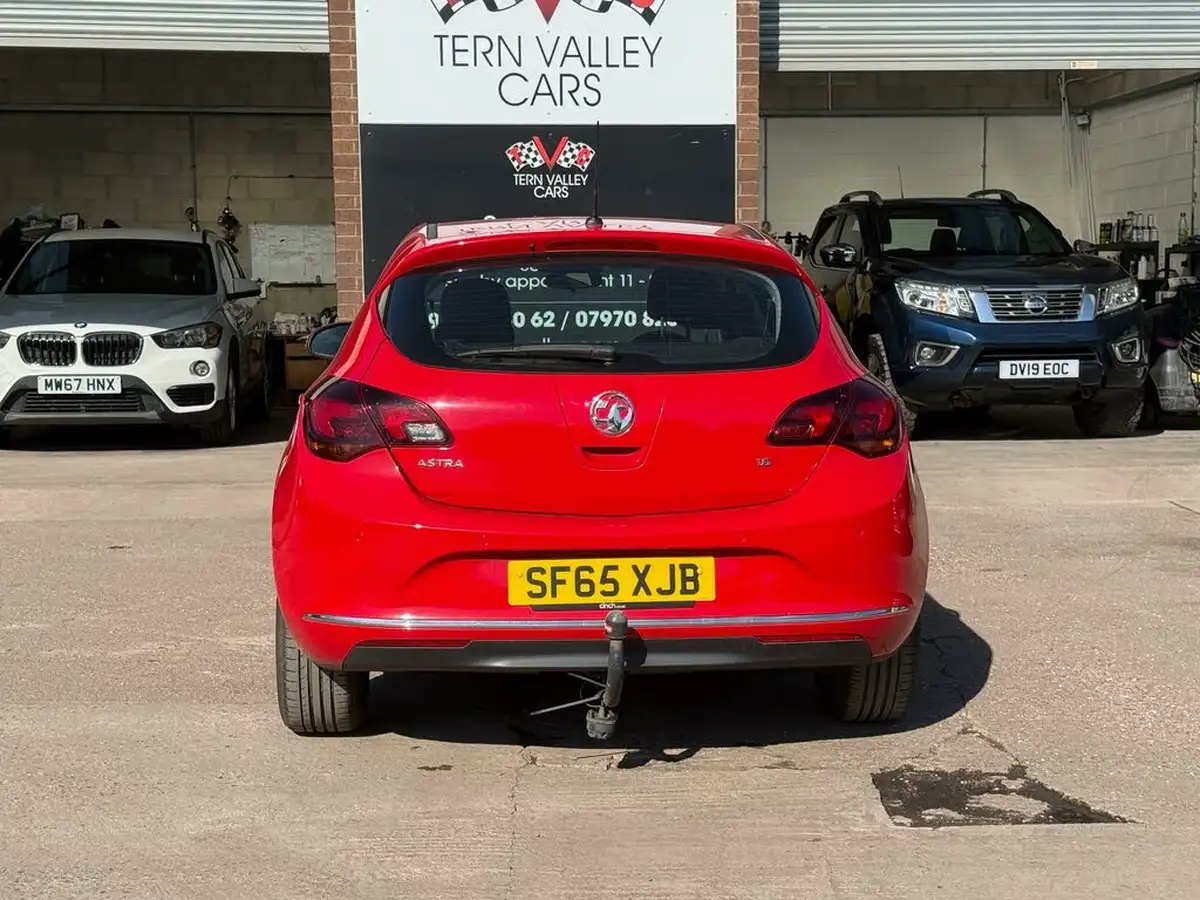 2015-vauxhall-astra-16-sri-115ps-hatchback-auto-big-66