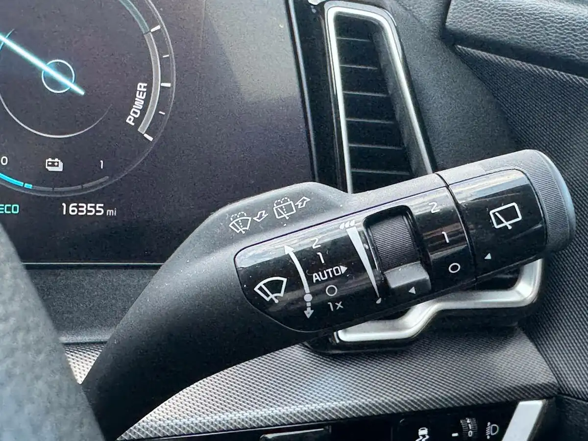 2023-kia-sportage-16-t-gdi-3-226bhp-hev-auto-big-20