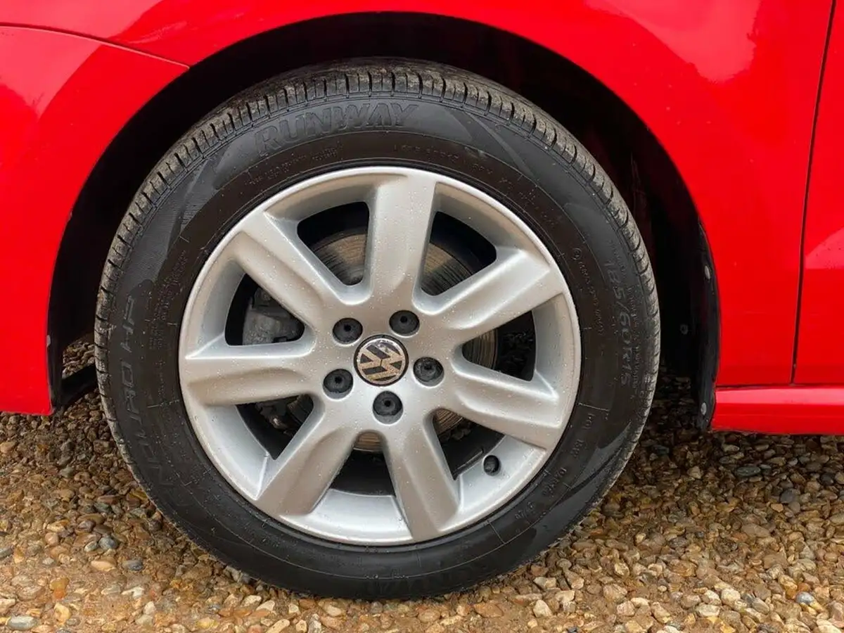 2014-volkswagen-polo-14-match-edition-3d-dsg-big-13