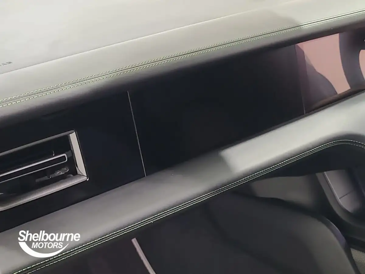 2022-porsche-taycan-e-turbo-s-big-16